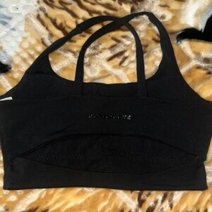 Alphalete Women's Sleek Black Sports Bra